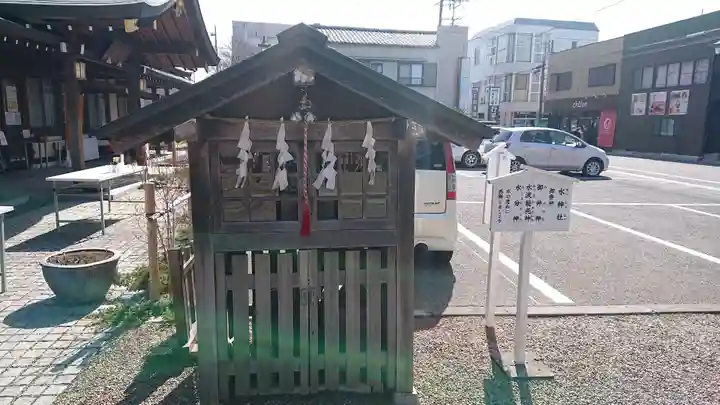 行田八幡神社の末社・摂社