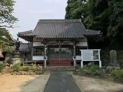 東源寺の本殿