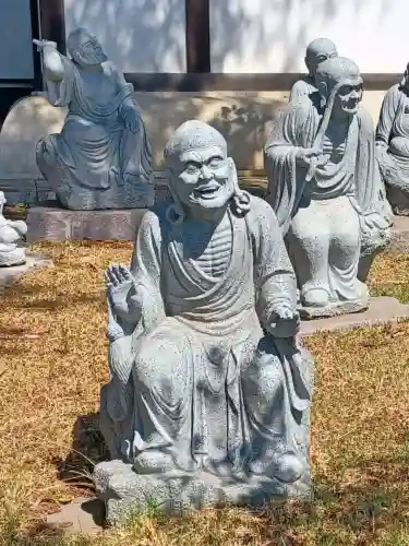 全徳寺の{uncategorized: "未分類", other: "その他", undefined: "問題あり", building: "その他建物", grave: "お墓", sacred_gate: "鳥居", guardian: "狛犬", statue: "像", buddha: "仏像", history: "歴史", nature: "自然", garden: "庭園", animal: "動物", pagoda: "塔", temizu: "手水舎", mountain_gate: "山門・神門", sanctuary: "本殿・本堂", subordinate: "末社・摂社", art: "芸術", scenery: "景色", jizo: "地蔵", ema: "絵馬", goshuin: "御朱印", omikuji: "おみくじ", items: "授与品その他", amulet: "お守り", goshuincho: "御朱印帳", eats: "食事", festival: "お祭り", votive_dance: "神楽", shichigosan: "七五三参", wedding: "結婚式", experience: "体験その他", initially: "初詣", around: "周辺", anti_infection: "感染症対策"}