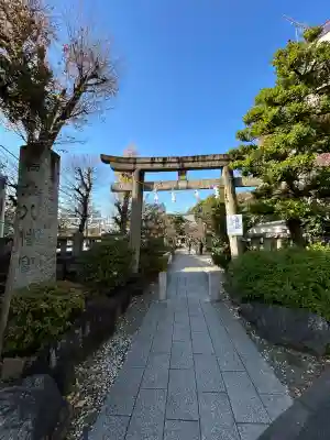 鳩森八幡神社の鳥居