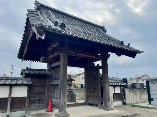 養報寺の{uncategorized: "未分類", other: "その他", undefined: "問題あり", building: "その他建物", grave: "お墓", sacred_gate: "鳥居", guardian: "狛犬", statue: "像", buddha: "仏像", history: "歴史", nature: "自然", garden: "庭園", animal: "動物", pagoda: "塔", temizu: "手水舎", mountain_gate: "山門・神門", sanctuary: "本殿・本堂", subordinate: "末社・摂社", art: "芸術", scenery: "景色", jizo: "地蔵", ema: "絵馬", goshuin: "御朱印", omikuji: "おみくじ", items: "授与品その他", amulet: "お守り", goshuincho: "御朱印帳", eats: "食事", festival: "お祭り", votive_dance: "神楽", shichigosan: "七五三参", wedding: "結婚式", experience: "体験その他", initially: "初詣", around: "周辺", anti_infection: "感染症対策"}