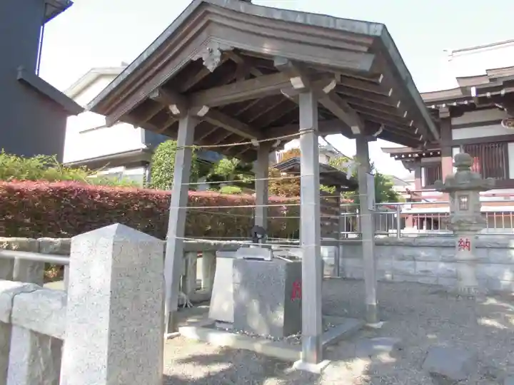 杉山神社の手水舎