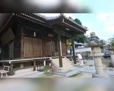 朝日寺の本殿・本堂