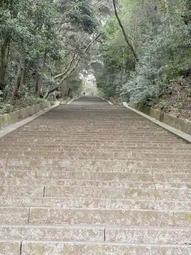 豊国廟（豊国神社飛地境内）の{uncategorized: "未分類", other: "その他", undefined: "問題あり", building: "その他建物", grave: "お墓", sacred_gate: "鳥居", guardian: "狛犬", statue: "像", buddha: "仏像", history: "歴史", nature: "自然", garden: "庭園", animal: "動物", pagoda: "塔", temizu: "手水舎", mountain_gate: "山門・神門", sanctuary: "本殿・本堂", subordinate: "末社・摂社", art: "芸術", scenery: "景色", jizo: "地蔵", ema: "絵馬", goshuin: "御朱印", omikuji: "おみくじ", items: "授与品その他", amulet: "お守り", goshuincho: "御朱印帳", eats: "食事", festival: "お祭り", votive_dance: "神楽", shichigosan: "七五三参", wedding: "結婚式", experience: "体験その他", initially: "初詣", around: "周辺", anti_infection: "感染症対策"}