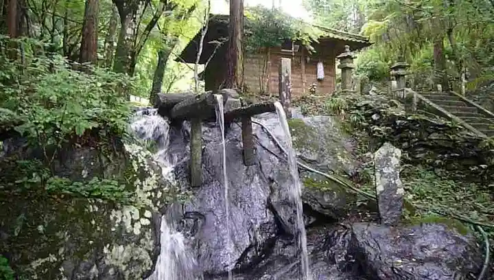 滝入不動尊のその他建物