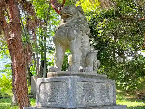 健御名方富命彦神別神社の狛犬