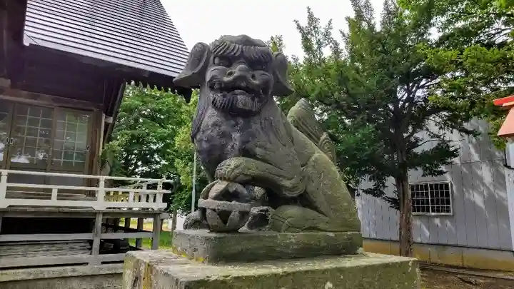 納内神社の狛犬
