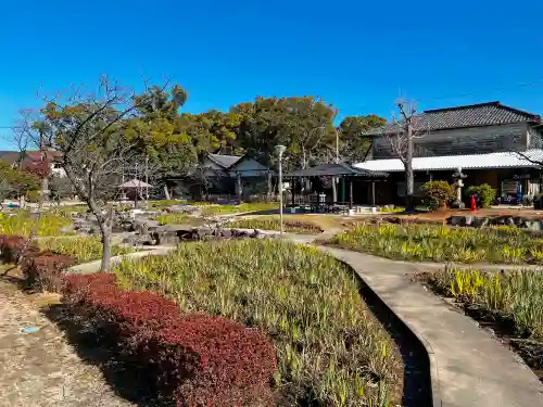 知立神社の庭園