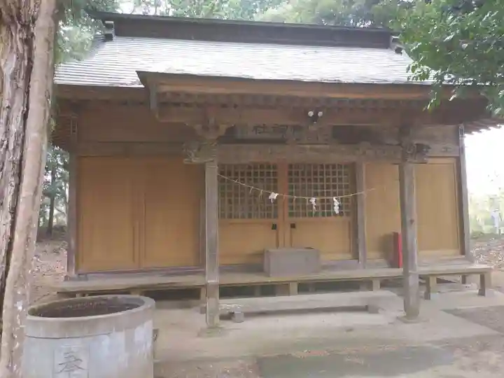 八幡神社の本殿・本堂