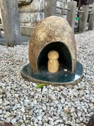 瑞光寺の{uncategorized: "未分類", other: "その他", undefined: "問題あり", building: "その他建物", grave: "お墓", sacred_gate: "鳥居", guardian: "狛犬", statue: "像", buddha: "仏像", history: "歴史", nature: "自然", garden: "庭園", animal: "動物", pagoda: "塔", temizu: "手水舎", mountain_gate: "山門・神門", sanctuary: "本殿・本堂", subordinate: "末社・摂社", art: "芸術", scenery: "景色", jizo: "地蔵", ema: "絵馬", goshuin: "御朱印", omikuji: "おみくじ", items: "授与品その他", amulet: "お守り", goshuincho: "御朱印帳", eats: "食事", festival: "お祭り", votive_dance: "神楽", shichigosan: "七五三参", wedding: "結婚式", experience: "体験その他", initially: "初詣", around: "周辺", anti_infection: "感染症対策"}