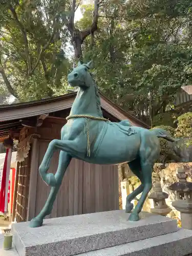 美多彌神社の{uncategorized: "未分類", other: "その他", undefined: "問題あり", building: "その他建物", grave: "お墓", sacred_gate: "鳥居", guardian: "狛犬", statue: "像", buddha: "仏像", history: "歴史", nature: "自然", garden: "庭園", animal: "動物", pagoda: "塔", temizu: "手水舎", mountain_gate: "山門・神門", sanctuary: "本殿・本堂", subordinate: "末社・摂社", art: "芸術", scenery: "景色", jizo: "地蔵", ema: "絵馬", goshuin: "御朱印", omikuji: "おみくじ", items: "授与品その他", amulet: "お守り", goshuincho: "御朱印帳", eats: "食事", festival: "お祭り", votive_dance: "神楽", shichigosan: "七五三参", wedding: "結婚式", experience: "体験その他", initially: "初詣", around: "周辺", anti_infection: "感染症対策"}