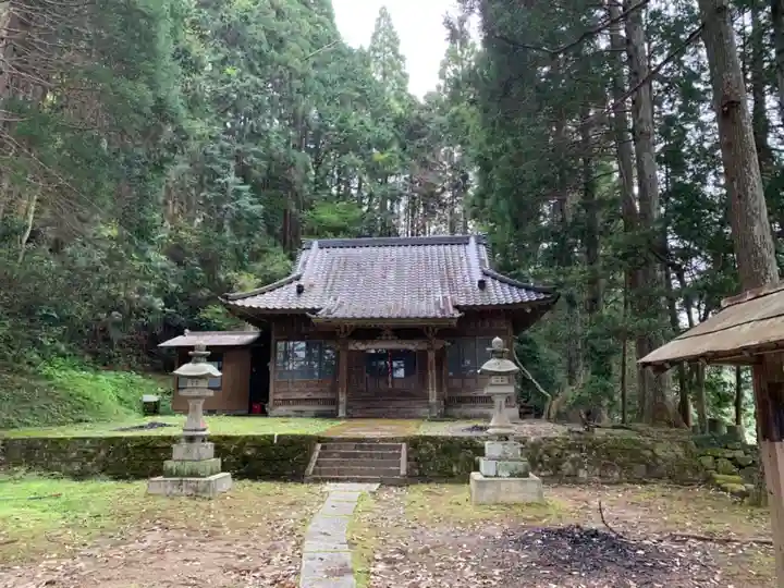 河伯神社の本殿・本堂