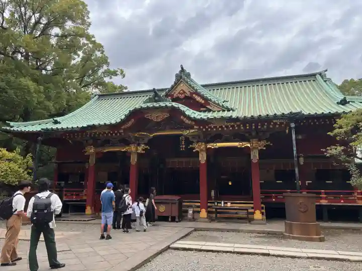 根津神社の{uncategorized: "未分類", other: "その他", undefined: "問題あり", building: "その他建物", grave: "お墓", sacred_gate: "鳥居", guardian: "狛犬", statue: "像", buddha: "仏像", history: "歴史", nature: "自然", garden: "庭園", animal: "動物", pagoda: "塔", temizu: "手水舎", mountain_gate: "山門・神門", sanctuary: "本殿・本堂", subordinate: "末社・摂社", art: "芸術", scenery: "景色", jizo: "地蔵", ema: "絵馬", goshuin: "御朱印", omikuji: "おみくじ", items: "授与品その他", amulet: "お守り", goshuincho: "御朱印帳", eats: "食事", festival: "お祭り", votive_dance: "神楽", shichigosan: "七五三参", wedding: "結婚式", experience: "体験その他", initially: "初詣", around: "周辺", anti_infection: "感染症対策"}