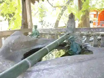 雲八幡宮の手水舎