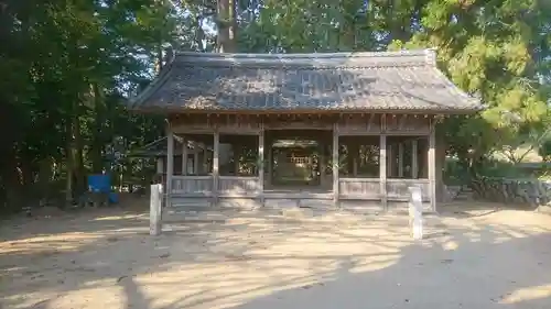 雨霜神社の本殿