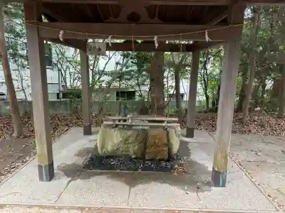 熊野三所神社の{uncategorized: "未分類", other: "その他", undefined: "問題あり", building: "その他建物", grave: "お墓", sacred_gate: "鳥居", guardian: "狛犬", statue: "像", buddha: "仏像", history: "歴史", nature: "自然", garden: "庭園", animal: "動物", pagoda: "塔", temizu: "手水舎", mountain_gate: "山門・神門", sanctuary: "本殿・本堂", subordinate: "末社・摂社", art: "芸術", scenery: "景色", jizo: "地蔵", ema: "絵馬", goshuin: "御朱印", omikuji: "おみくじ", items: "授与品その他", amulet: "お守り", goshuincho: "御朱印帳", eats: "食事", festival: "お祭り", votive_dance: "神楽", shichigosan: "七五三参", wedding: "結婚式", experience: "体験その他", initially: "初詣", around: "周辺", anti_infection: "感染症対策"}