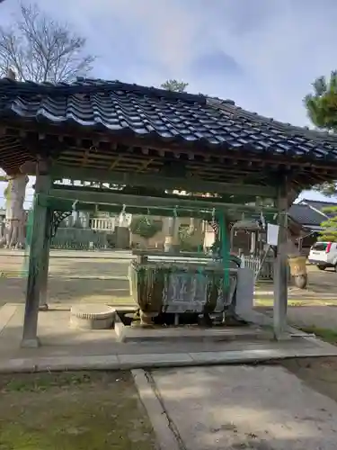  放生津八幡宮の手水舎