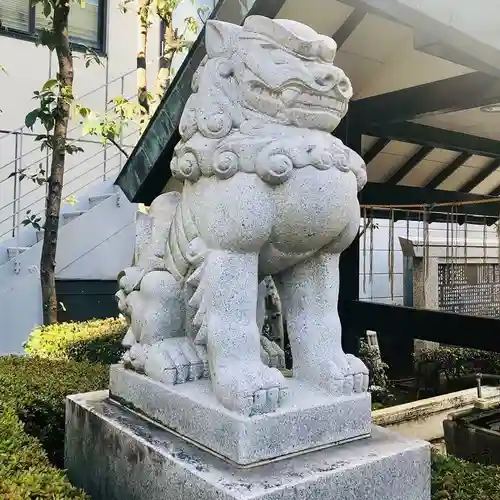 城岡神社の狛犬