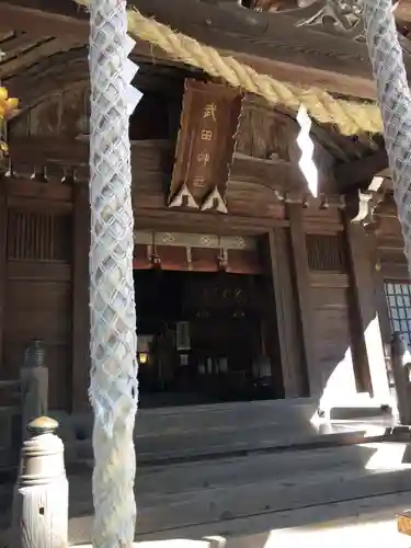 武田神社の本殿・本堂