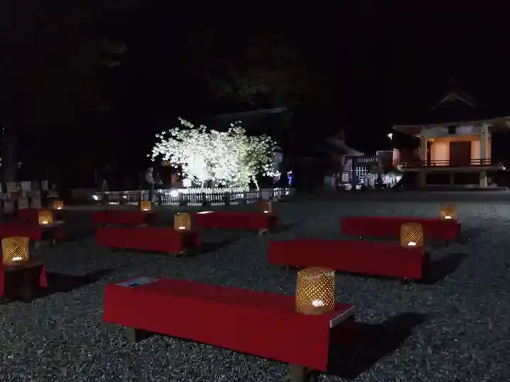 上地八幡宮の庭園