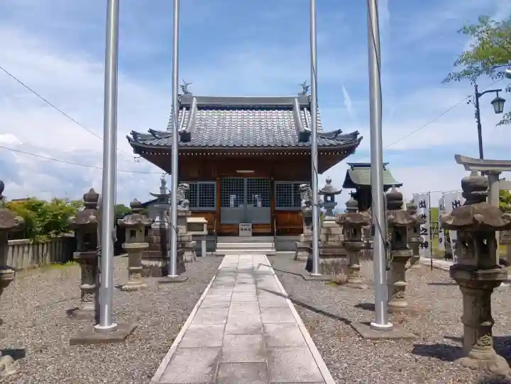 白髭神社の{uncategorized: "未分類", other: "その他", undefined: "問題あり", building: "その他建物", grave: "お墓", sacred_gate: "鳥居", guardian: "狛犬", statue: "像", buddha: "仏像", history: "歴史", nature: "自然", garden: "庭園", animal: "動物", pagoda: "塔", temizu: "手水舎", mountain_gate: "山門・神門", sanctuary: "本殿・本堂", subordinate: "末社・摂社", art: "芸術", scenery: "景色", jizo: "地蔵", ema: "絵馬", goshuin: "御朱印", omikuji: "おみくじ", items: "授与品その他", amulet: "お守り", goshuincho: "御朱印帳", eats: "食事", festival: "お祭り", votive_dance: "神楽", shichigosan: "七五三参", wedding: "結婚式", experience: "体験その他", initially: "初詣", around: "周辺", anti_infection: "感染症対策"}