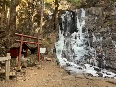 母の白滝神社(山梨県)
