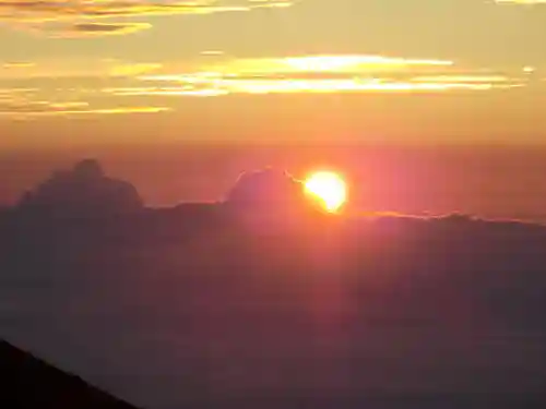 富士山頂上浅間大社奥宮(静岡県)