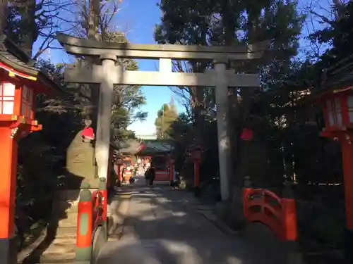 馬橋稲荷神社の鳥居