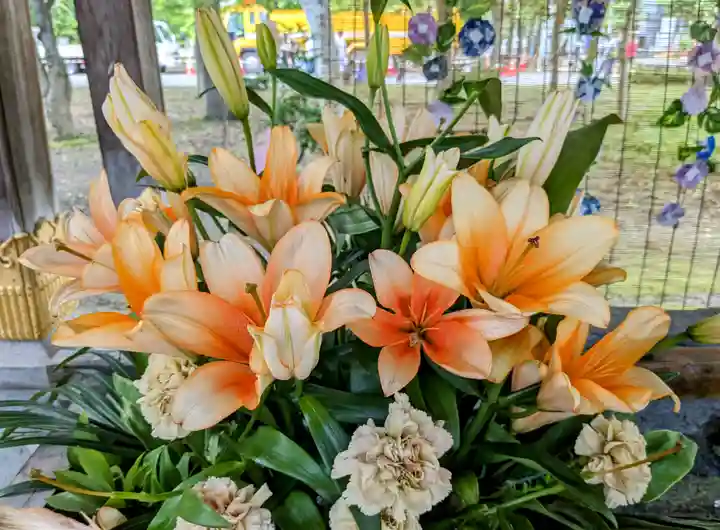 彌彦神社 (伊夜日子神社)の手水舎