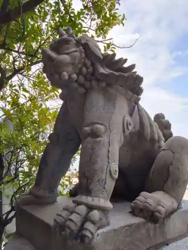 鷲尾愛宕神社の狛犬