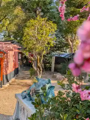 片埜神社の{uncategorized: "未分類", other: "その他", undefined: "問題あり", building: "その他建物", grave: "お墓", sacred_gate: "鳥居", guardian: "狛犬", statue: "像", buddha: "仏像", history: "歴史", nature: "自然", garden: "庭園", animal: "動物", pagoda: "塔", temizu: "手水舎", mountain_gate: "山門・神門", sanctuary: "本殿・本堂", subordinate: "末社・摂社", art: "芸術", scenery: "景色", jizo: "地蔵", ema: "絵馬", goshuin: "御朱印", omikuji: "おみくじ", items: "授与品その他", amulet: "お守り", goshuincho: "御朱印帳", eats: "食事", festival: "お祭り", votive_dance: "神楽", shichigosan: "七五三参", wedding: "結婚式", experience: "体験その他", initially: "初詣", around: "周辺", anti_infection: "感染症対策"}