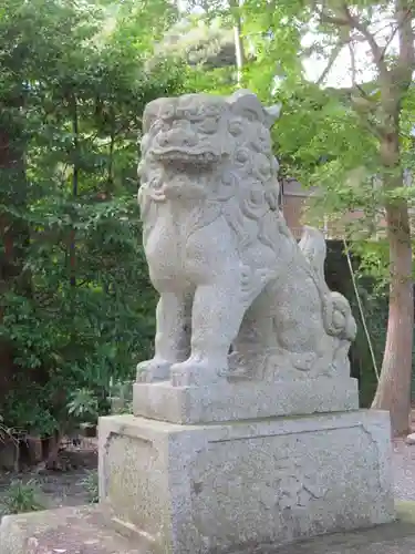 大頭龍神社の狛犬