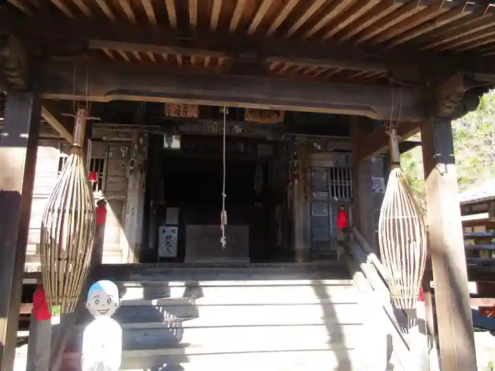 法泉寺の本殿・本堂