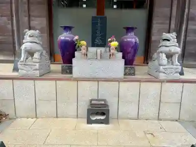 本乗寺の{uncategorized: "未分類", other: "その他", undefined: "問題あり", building: "その他建物", grave: "お墓", sacred_gate: "鳥居", guardian: "狛犬", statue: "像", buddha: "仏像", history: "歴史", nature: "自然", garden: "庭園", animal: "動物", pagoda: "塔", temizu: "手水舎", mountain_gate: "山門・神門", sanctuary: "本殿・本堂", subordinate: "末社・摂社", art: "芸術", scenery: "景色", jizo: "地蔵", ema: "絵馬", goshuin: "御朱印", omikuji: "おみくじ", items: "授与品その他", amulet: "お守り", goshuincho: "御朱印帳", eats: "食事", festival: "お祭り", votive_dance: "神楽", shichigosan: "七五三参", wedding: "結婚式", experience: "体験その他", initially: "初詣", around: "周辺", anti_infection: "感染症対策"}