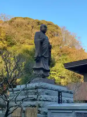 妙本寺の像