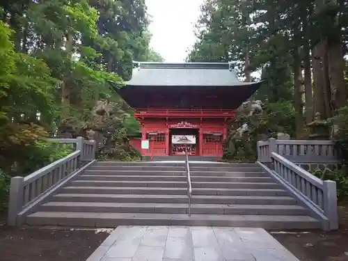 富士山東口本宮 冨士浅間神社の山門・神門