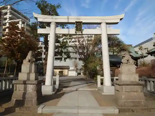 大棚・中川杉山神社の鳥居