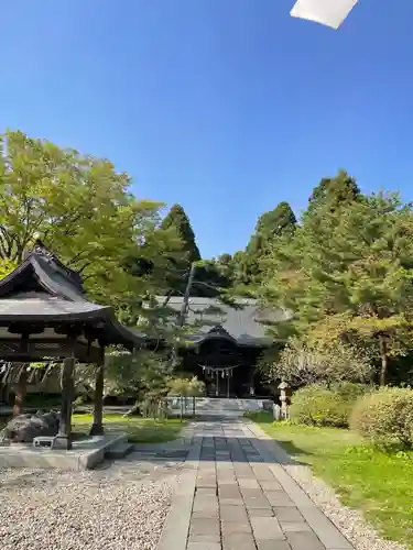 彌高神社の本殿