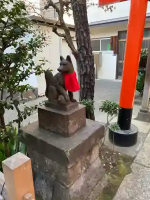 稲荷神社の{uncategorized: "未分類", other: "その他", undefined: "問題あり", building: "その他建物", grave: "お墓", sacred_gate: "鳥居", guardian: "狛犬", statue: "像", buddha: "仏像", history: "歴史", nature: "自然", garden: "庭園", animal: "動物", pagoda: "塔", temizu: "手水舎", mountain_gate: "山門・神門", sanctuary: "本殿・本堂", subordinate: "末社・摂社", art: "芸術", scenery: "景色", jizo: "地蔵", ema: "絵馬", goshuin: "御朱印", omikuji: "おみくじ", items: "授与品その他", amulet: "お守り", goshuincho: "御朱印帳", eats: "食事", festival: "お祭り", votive_dance: "神楽", shichigosan: "七五三参", wedding: "結婚式", experience: "体験その他", initially: "初詣", around: "周辺", anti_infection: "感染症対策"}