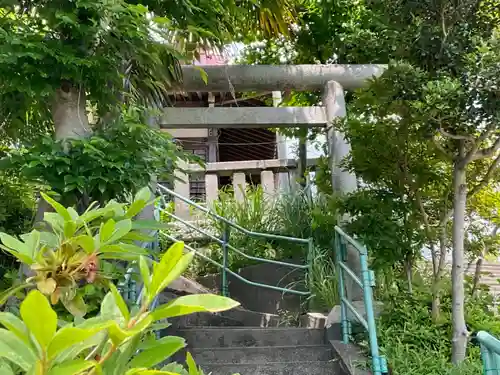 中里熊野神社の鳥居