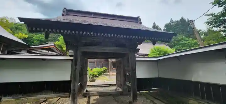 華蔵院の山門・神門
