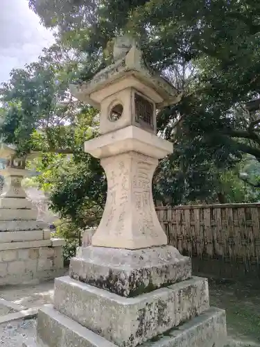 高良神社の{uncategorized: "未分類", other: "その他", undefined: "問題あり", building: "その他建物", grave: "お墓", sacred_gate: "鳥居", guardian: "狛犬", statue: "像", buddha: "仏像", history: "歴史", nature: "自然", garden: "庭園", animal: "動物", pagoda: "塔", temizu: "手水舎", mountain_gate: "山門・神門", sanctuary: "本殿・本堂", subordinate: "末社・摂社", art: "芸術", scenery: "景色", jizo: "地蔵", ema: "絵馬", goshuin: "御朱印", omikuji: "おみくじ", items: "授与品その他", amulet: "お守り", goshuincho: "御朱印帳", eats: "食事", festival: "お祭り", votive_dance: "神楽", shichigosan: "七五三参", wedding: "結婚式", experience: "体験その他", initially: "初詣", around: "周辺", anti_infection: "感染症対策"}
