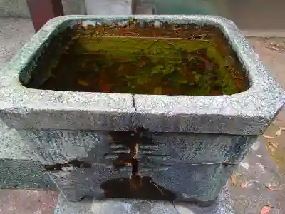 忍　諏訪神社・東照宮　の手水舎