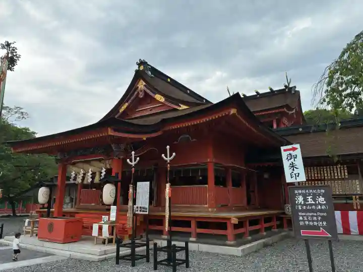 富士山本宮浅間大社の{uncategorized: "未分類", other: "その他", undefined: "問題あり", building: "その他建物", grave: "お墓", sacred_gate: "鳥居", guardian: "狛犬", statue: "像", buddha: "仏像", history: "歴史", nature: "自然", garden: "庭園", animal: "動物", pagoda: "塔", temizu: "手水舎", mountain_gate: "山門・神門", sanctuary: "本殿・本堂", subordinate: "末社・摂社", art: "芸術", scenery: "景色", jizo: "地蔵", ema: "絵馬", goshuin: "御朱印", omikuji: "おみくじ", items: "授与品その他", amulet: "お守り", goshuincho: "御朱印帳", eats: "食事", festival: "お祭り", votive_dance: "神楽", shichigosan: "七五三参", wedding: "結婚式", experience: "体験その他", initially: "初詣", around: "周辺", anti_infection: "感染症対策"}