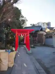 元宿堰稲荷神社の鳥居