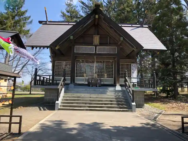 大麻神社の{uncategorized: "未分類", other: "その他", undefined: "問題あり", building: "その他建物", grave: "お墓", sacred_gate: "鳥居", guardian: "狛犬", statue: "像", buddha: "仏像", history: "歴史", nature: "自然", garden: "庭園", animal: "動物", pagoda: "塔", temizu: "手水舎", mountain_gate: "山門・神門", sanctuary: "本殿・本堂", subordinate: "末社・摂社", art: "芸術", scenery: "景色", jizo: "地蔵", ema: "絵馬", goshuin: "御朱印", omikuji: "おみくじ", items: "授与品その他", amulet: "お守り", goshuincho: "御朱印帳", eats: "食事", festival: "お祭り", votive_dance: "神楽", shichigosan: "七五三参", wedding: "結婚式", experience: "体験その他", initially: "初詣", around: "周辺", anti_infection: "感染症対策"}