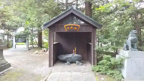 由仁神社の手水