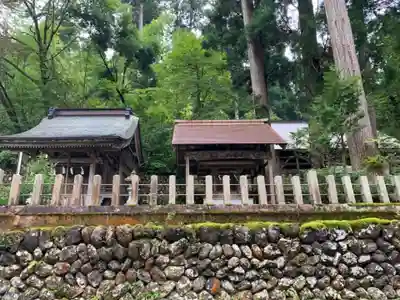 須波阿湏疑神社の末社・摂社