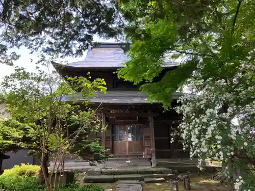 袋宮寺の本殿