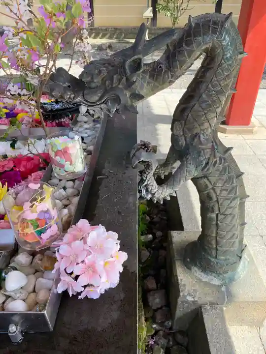 美濃國一宮 南宮大社の手水舎